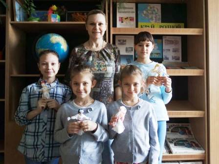 Интересно и познавательно проходят каникулы у тбилисских школьников