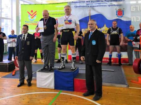 Тбилисские ветераны завоевали золото и серебро Первенства России по пауэрлифтингу 