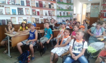 В детской библиотеке