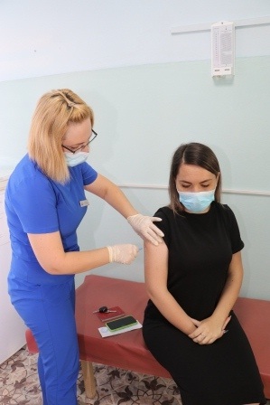 В Тбилисском районе привились 6,5 тысяч человек