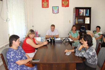 Евгений Ильин провел выездной прием в Геймановском поселении