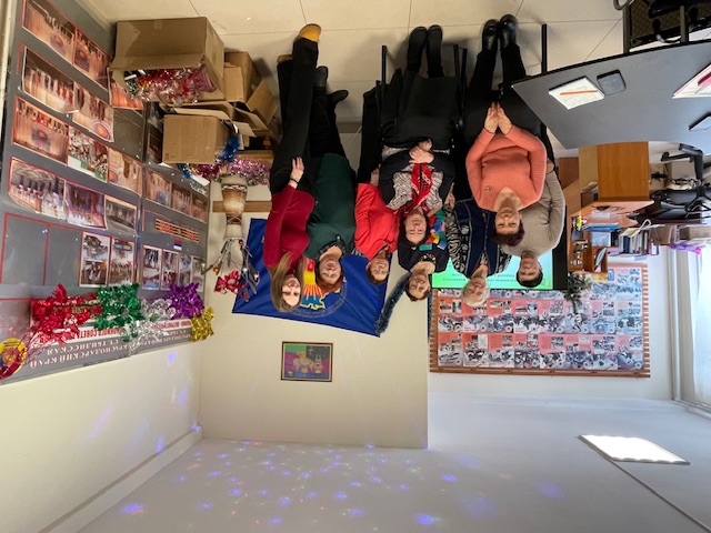 В районе проходят занятия с группой пенсионеров в рамках гранта губернатора Краснодарского края