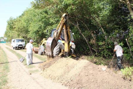 В хуторе Северин на улице Тургенева начали строить водопровод