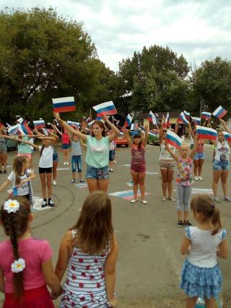 В Тбилисском районе отмечают День флага России