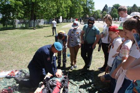 Школьники из СОШ № 5 посетили военную часть в Молькино