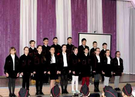 В шестой школе прошел казачий сбор