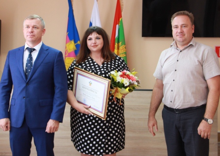 Тбилиссцам вручили краевые награды