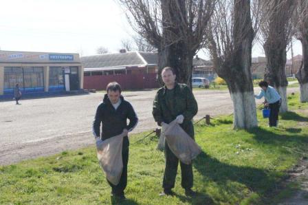 В Тбилисском районе прошел очередной массовый субботник