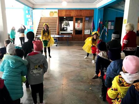 Маленьких ловлинцев порадовала игровая программа