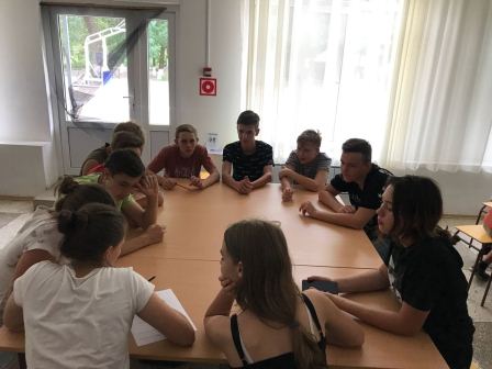 В лагере «Ласточка» проходит военно-патриотическая смена