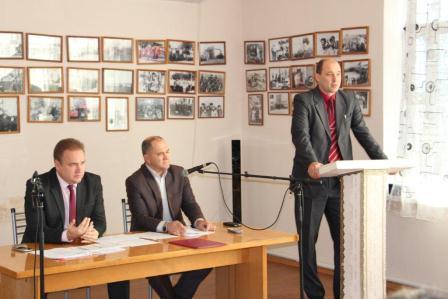 Глава Тбилисского района провел выездное планерное совещание в Ловлинской