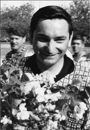 Космонавт В.Ф. Быковский