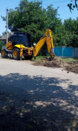 В хуторе Дальнем идет замена водопроводной сети