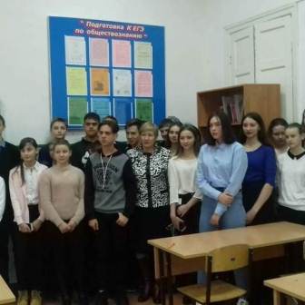 Центральная районная библиотека провела час памяти 