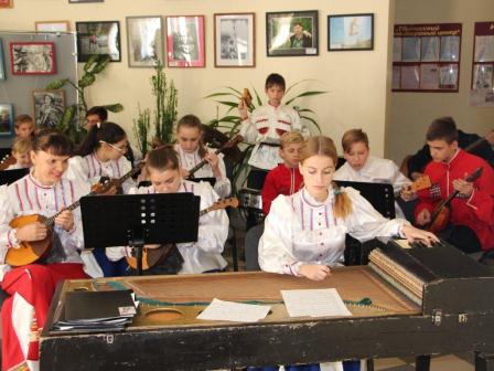 Сотрудников полиции поздравили с профессиональным праздником