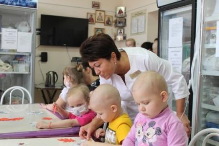 Елена Ивановна с детьми