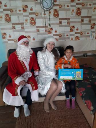 Новогодние поздравления от депутатов продолжаются