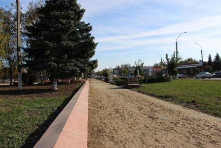 В Тбилисской продолжается реконструкция парка имени сотника Андрея Гречишкина