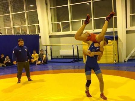 В «Олимпе» прошел турнир по вольной борьбе