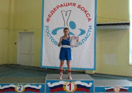 Школьница из Тбилисского района стала лучшим боксером ЮФО