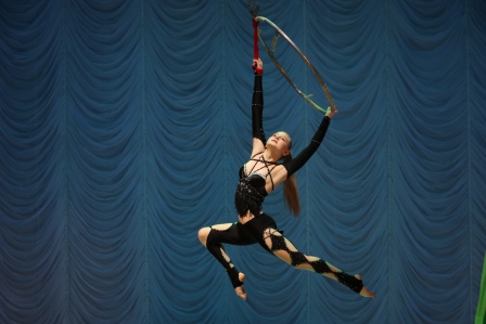 Жительниц Тбилисского района поздравили с наступающим 8 марта