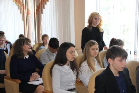 Замминистра образования, науки и молодежной политики Краснодарского края пообщался с тбилисской молодежью