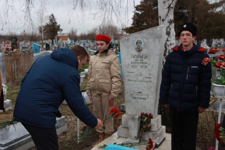 В Тбилисском районе почтили память погибших и умерших участников войны в Афганистане
