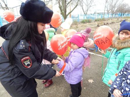 В седьмой школе состоялась акция «Я люблю ПДД»