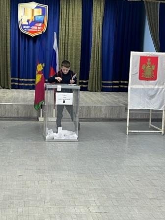 Выборы Лидеров органов ученического самоуправления Тбилисского района состоялись