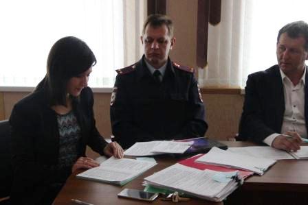 Очередное заседание Комиссии по делам несовершеннолетних