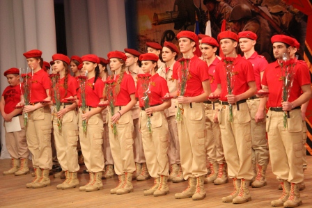 В Тбилисском районе школьников наградили экскурсионными поездками в Волгоград и Новороссийск