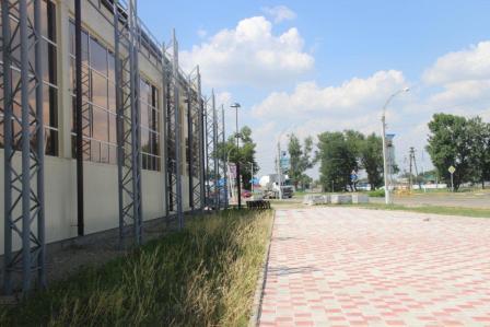 Строительство спортивного комплекса в Тбилисской под контролем