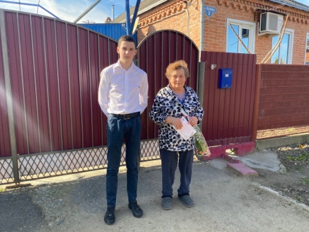 В Тбилисском районе ветеранов поздравили с 8 марта