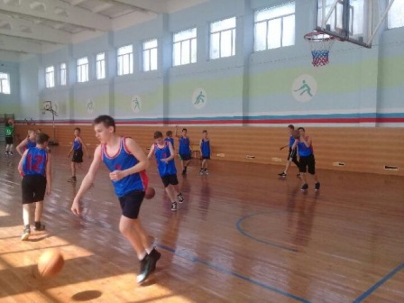 Тбилисские школьники стали победителями полуфинальных соревнования по баскетболу