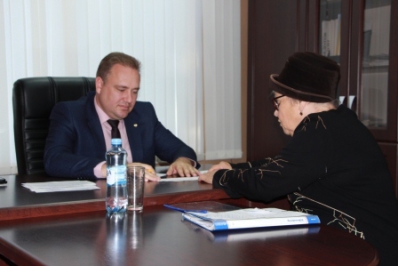 Евгений Ильин провел прием граждан