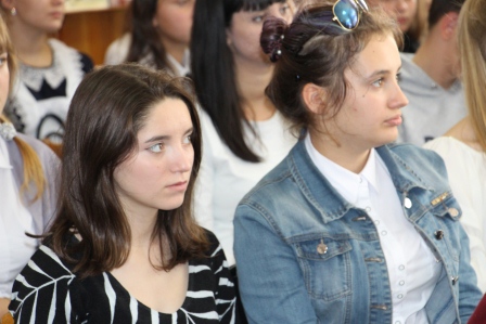 В тбилисской библиотеке прошла встреча двух поколений