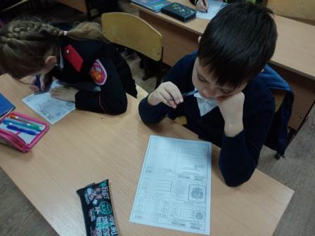 В школах Тбилисского района проходят мероприятия ко Дню Государственного герба России