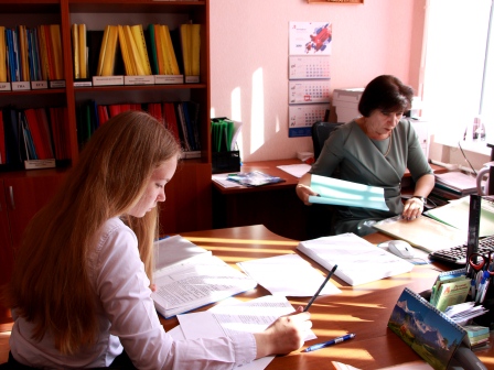 Тбилисские школьники попробовали себя в роли управленцев районной администрации