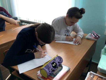 Школьники хутора Северин написали письма ветеранам