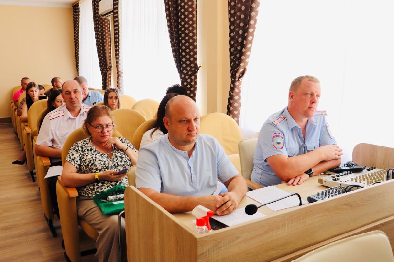 Состоялось очередное заседание антинаркотической комиссии Тбилисского района