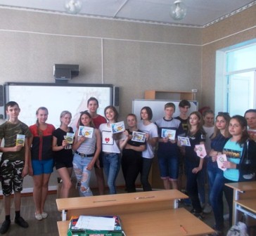 Работники Тбилисской центральной детской библиотеки организовали интерактивную викторину «Здоровый образ жизни-альтернативы нет»