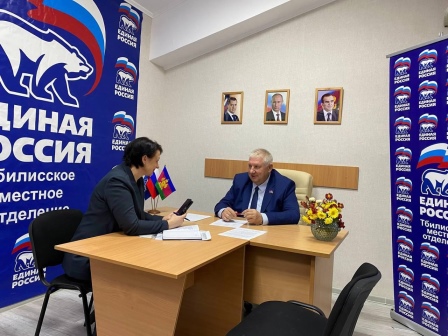 Депутат ЗСК провел рабочий день в Тбилисском районе
