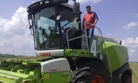 В Тбилисском районе продолжается заготовка сенажа