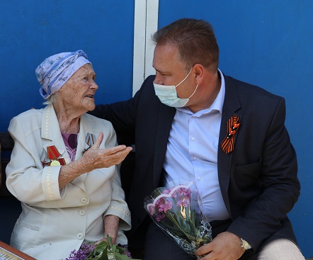 Для тбилисских ветеранов организовали парады Победы