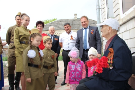 В Тбилисском районе поздравили участников войны