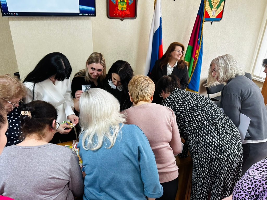 Групповое занятие для участниц проекта с психологом