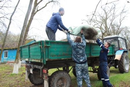 В Тбилисском районе проходит Всекубанский субботник