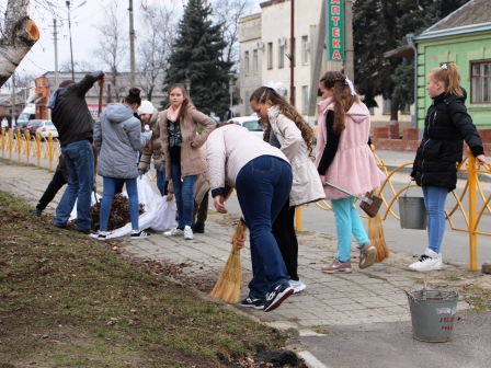 В Тбилисском районе продолжают наводить порядок