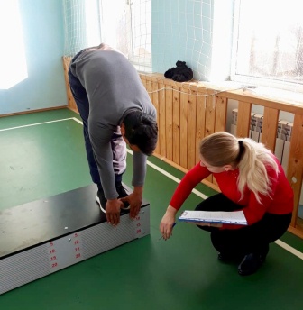 Тбилисские школьники сдают нормы ГТО