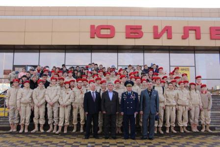 Тбилисские школьники встретились с Героями Российской Федерации